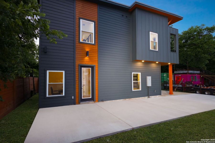 Exterior details and patio area of a home in , San Antonio (Image 4).