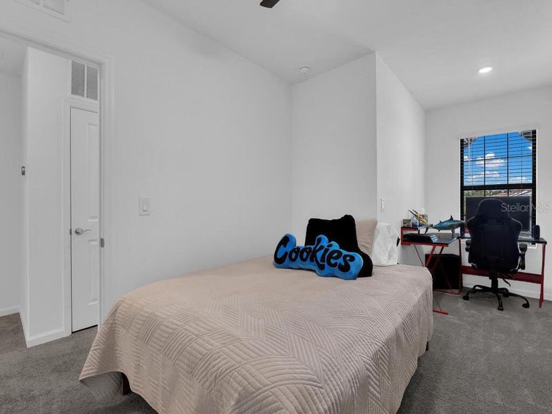 Furnished interior view inside a new home in , Cape Coral (Image 12).