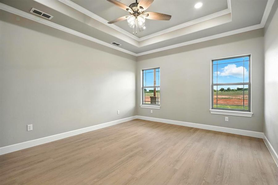 Spacious, unfurnished interior of a new home in , Abilene (Image 26).