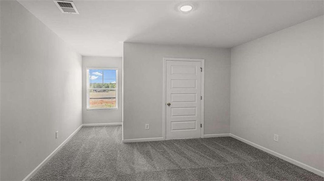 Spacious, unfurnished interior of a new home in Echo Glen, Stockbridge (Image 22).