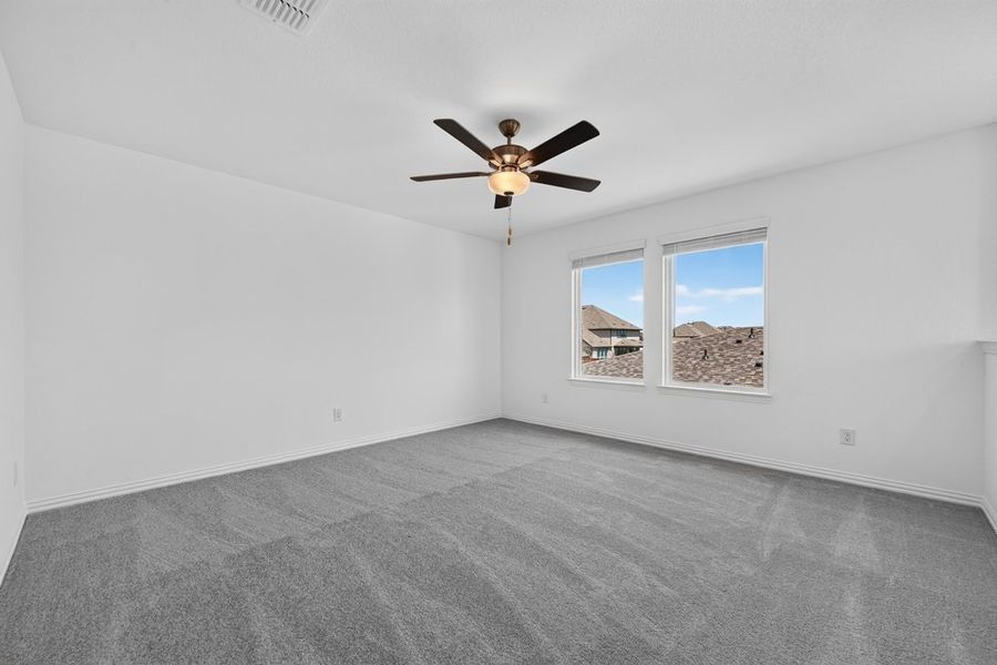 Spacious, unfurnished interior of a new home in Parks at Foster Crossing, Anna (Image 24). Spacious, unfurnished interior of a new home in Parks at Foster Crossing, Anna (Image 24).