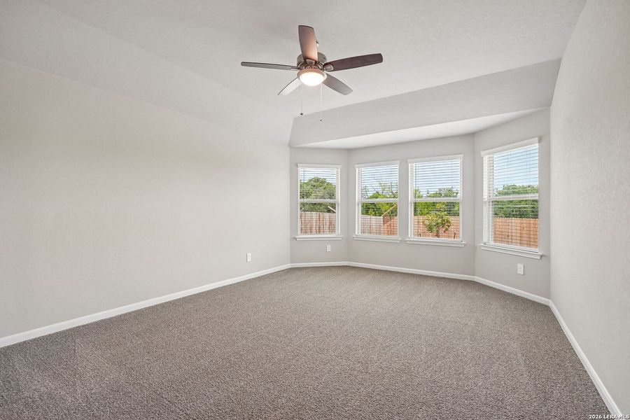 Spacious, unfurnished interior of a new home in , San Antonio (Image 40).