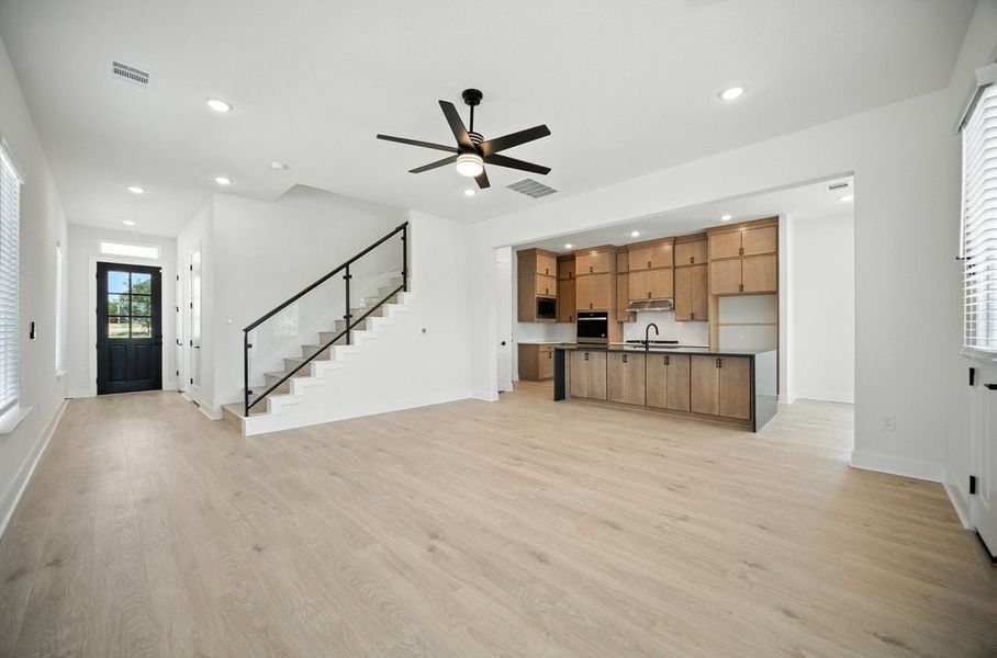 Image 16 of a home in Foxfield.