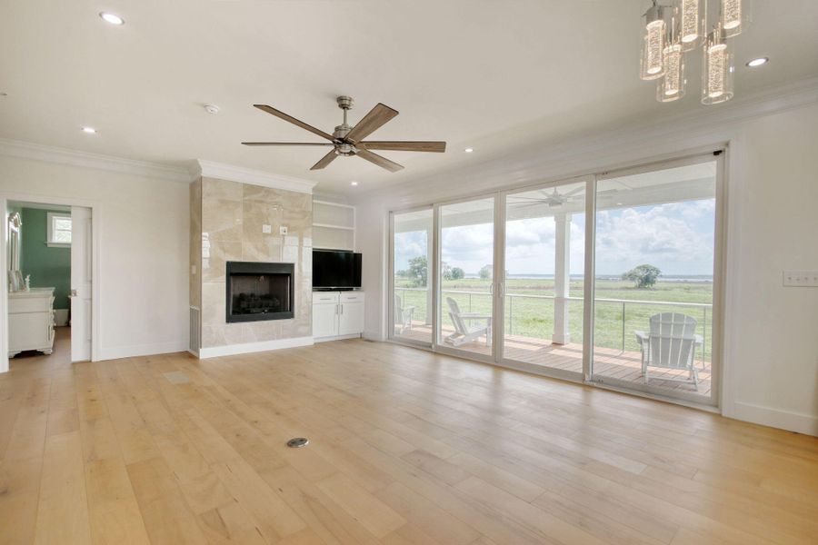 Spacious, unfurnished interior of a new home in , Georgetown (Image 42).