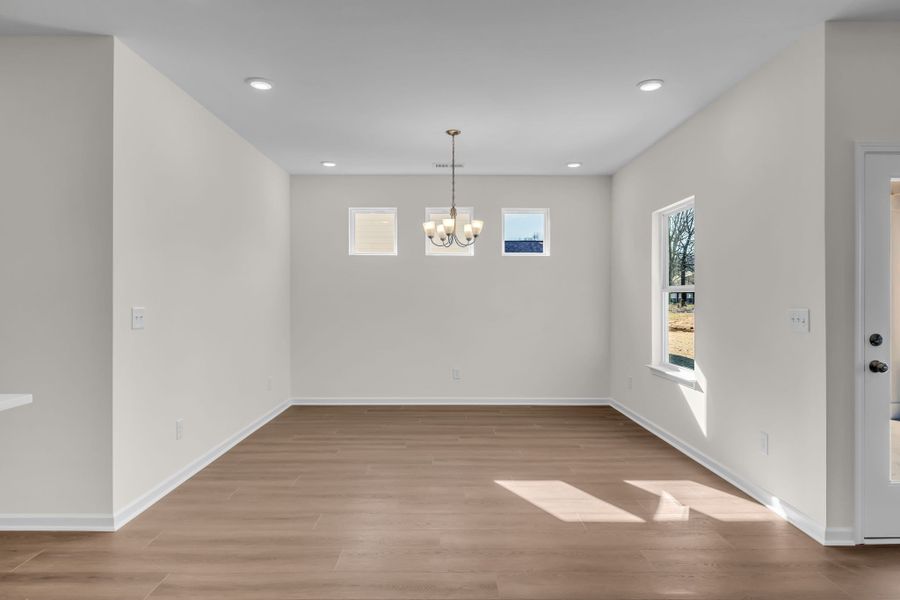 Spacious, unfurnished interior of a new home in Hampshire Hills, Columbia (Image 17).