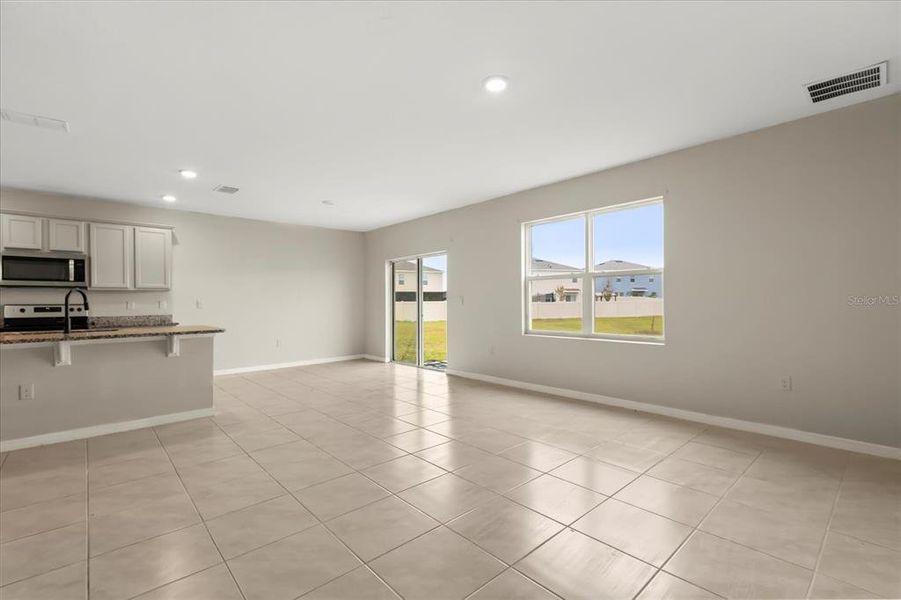 Spacious, unfurnished interior of a new home in , Mount Dora (Image 25). Spacious, unfurnished interior of a new home in , Mount Dora (Image 25).
