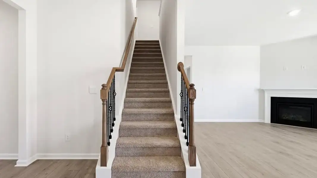 Spacious, unfurnished interior of a new home in Ben Hurt Road, Lyman (Image 26).