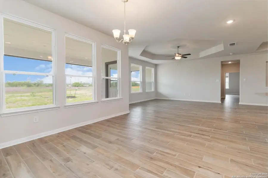 Spacious, unfurnished interior of a new home in Jordan's Ranch, San Antonio (Image 8). Spacious, unfurnished interior of a new home in Jordan's Ranch, San Antonio (Image 8).
