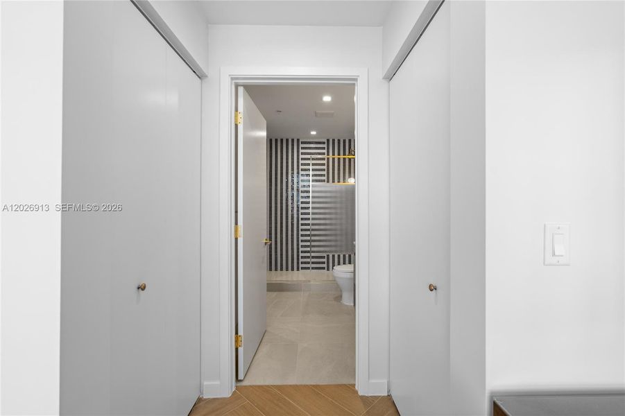 Spacious, unfurnished interior of a new home in , Miami (Image 22).