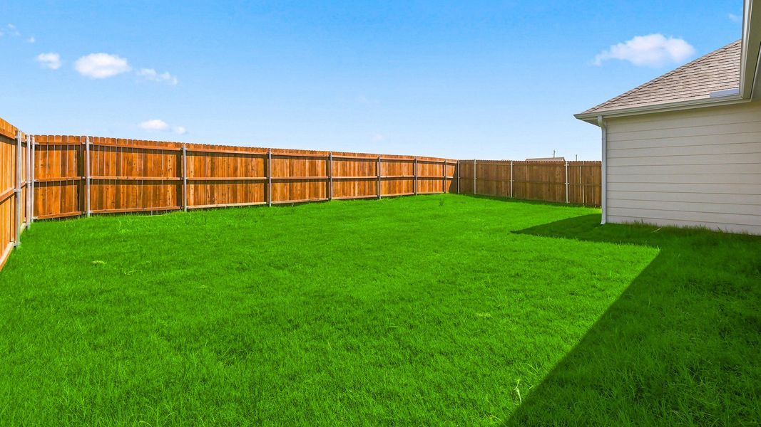 Exterior details and patio area of a home in Morningside, Farmersville (Image 4).