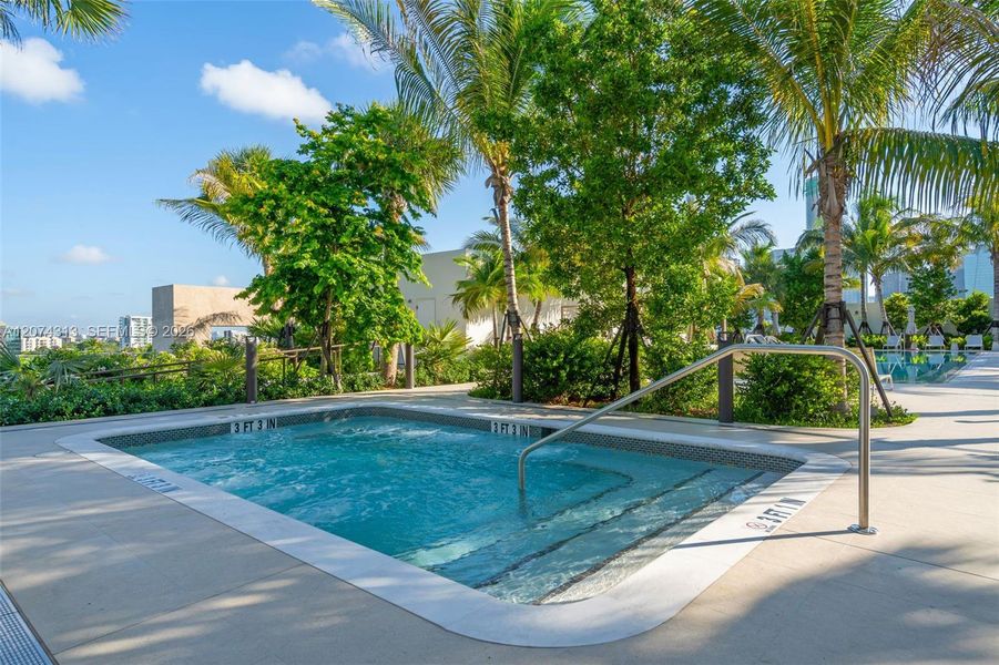 Community amenities in , Miami (Image 38).