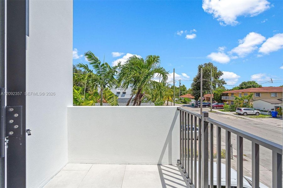 Exterior details and patio area of a home in , Miami (Image 23).