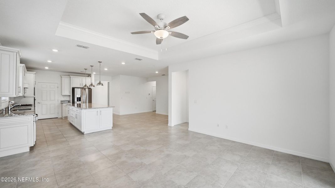 Spacious, unfurnished interior of a new home in , Yulee (Image 44).