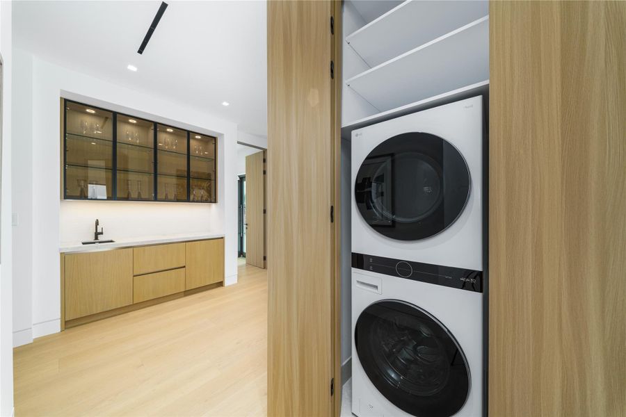 Furnished interior view inside a new home in , Ocean Ridge (Image 77).