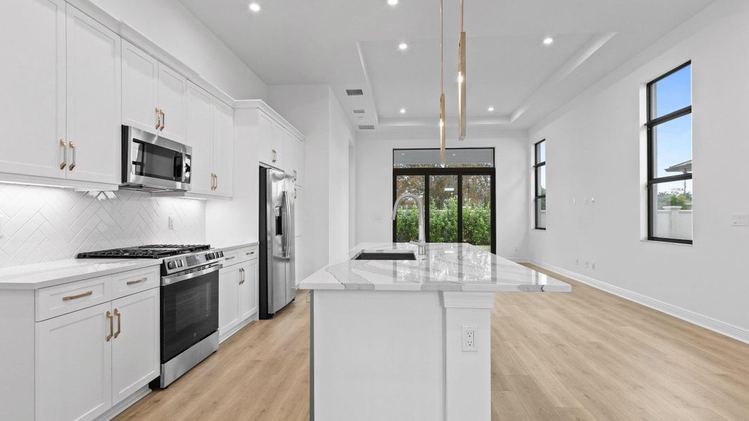 2-custom-_V7A0460 2-custom-_V7A0460