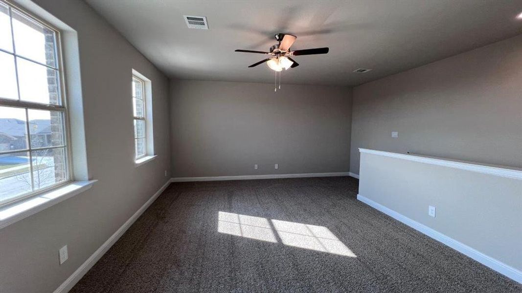 Spacious, unfurnished interior of a new home in Bluestem, Rhome (Image 18). Spacious, unfurnished interior of a new home in Bluestem, Rhome (Image 18).