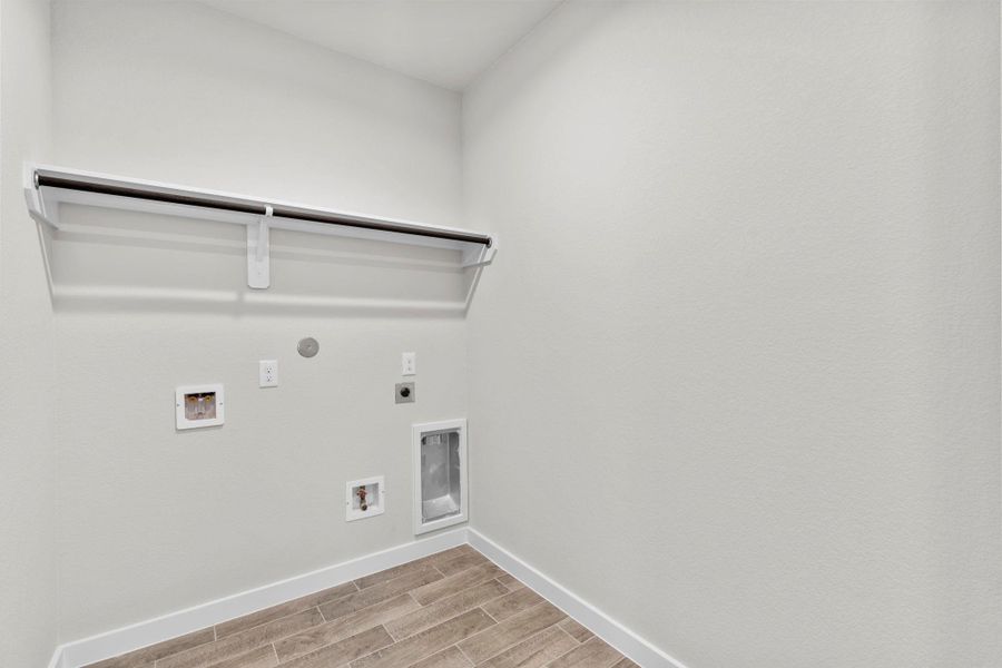 Spacious, unfurnished interior of a new home in Cypresswood Landing, Humble (Image 18).