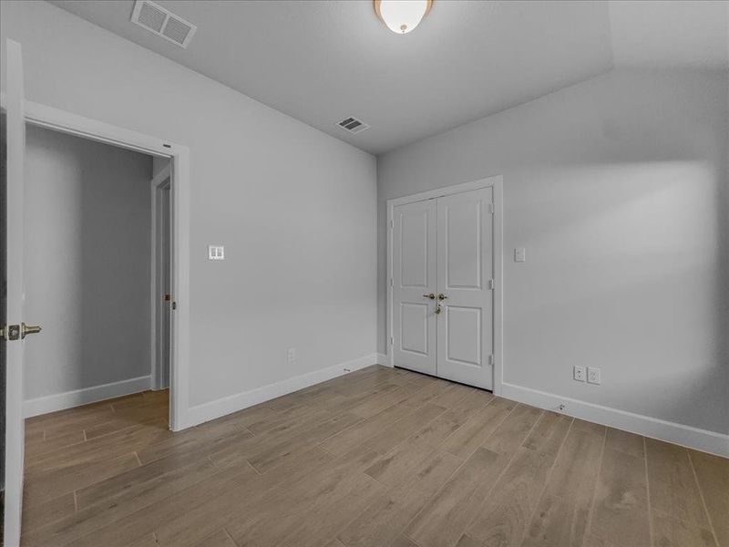 Spacious, unfurnished interior of a new home in , Anna (Image 21).