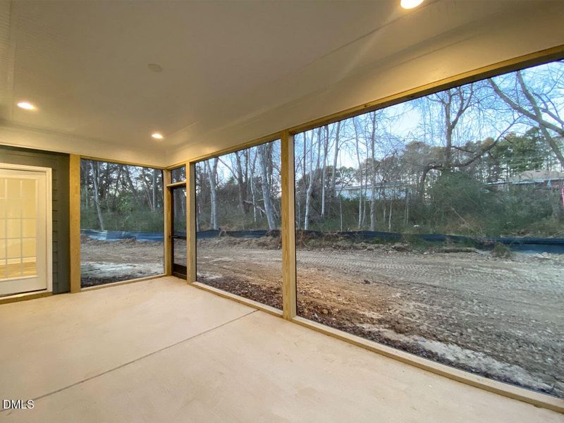 LV18 screened porch 2 LV18 screened porch 2