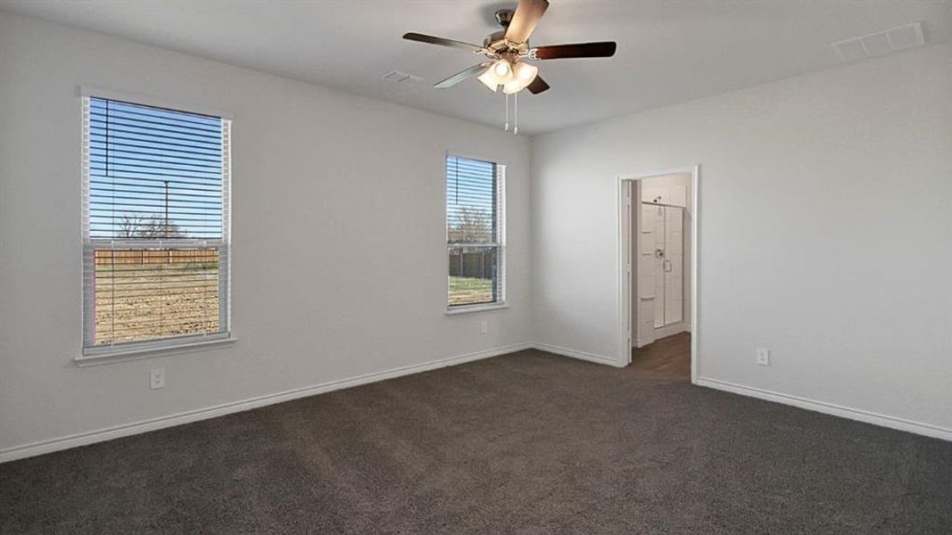 Spacious, unfurnished interior of a new home in California Meadows, Arlington (Image 14). Spacious, unfurnished interior of a new home in California Meadows, Arlington (Image 14).