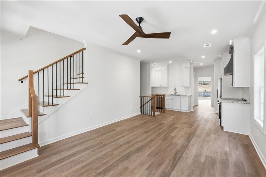 Spacious, unfurnished interior of a new home in , Gainesville (Image 14).