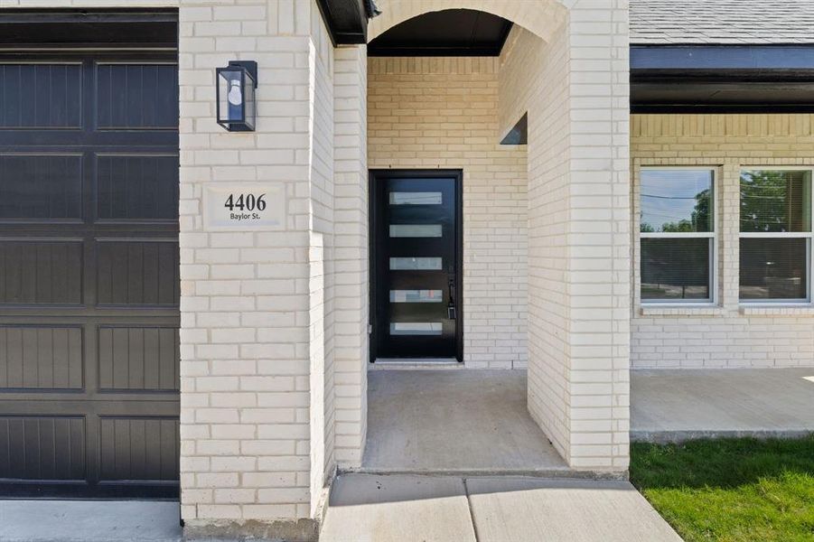 Exterior details and patio area of a home in , Fort Worth (Image 3).