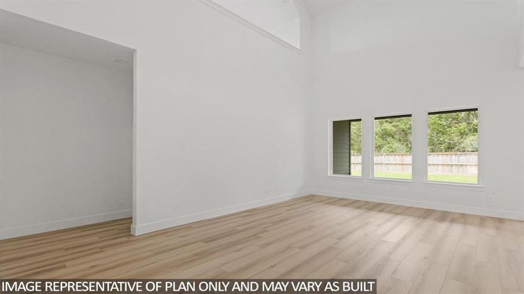 Spacious, unfurnished interior of a new home in Silverthorne, Conroe (Image 16).