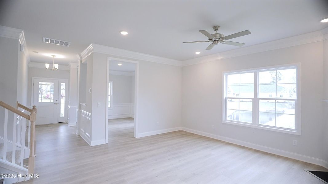 Spacious, unfurnished interior of a new home in Palmetto Creek, Bolivia (Image 14).