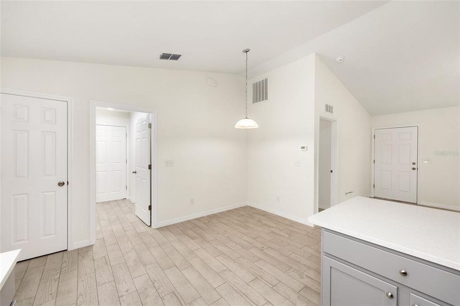 Spacious, unfurnished interior of a new home in , Ocala (Image 15).