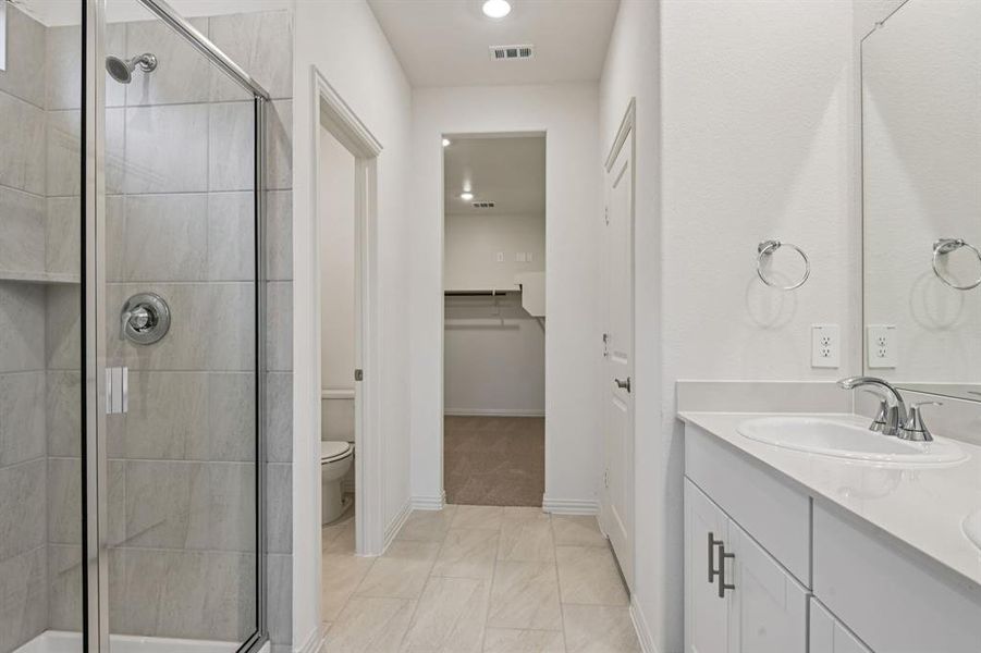 Photo is not of the actual home, but is an inspirational photo of builder’s model home and may depict options, furnishings, and/or decorator features that are not included.