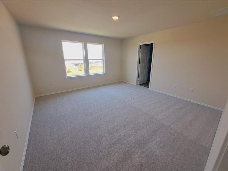 Spacious, unfurnished interior of a new home in Sunfield, Buda (Image 14). Spacious, unfurnished interior of a new home in Sunfield, Buda (Image 14).