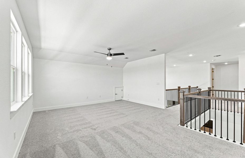 Spacious, unfurnished interior of a new home in Kuempel Estates, Pflugerville (Image 34).