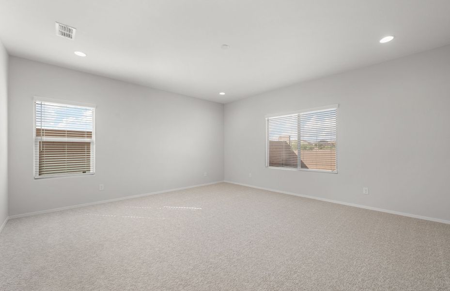 Spacious, unfurnished interior of a new home in Parkside at Anthem at Merrill Ranch, Florence (Image 21).