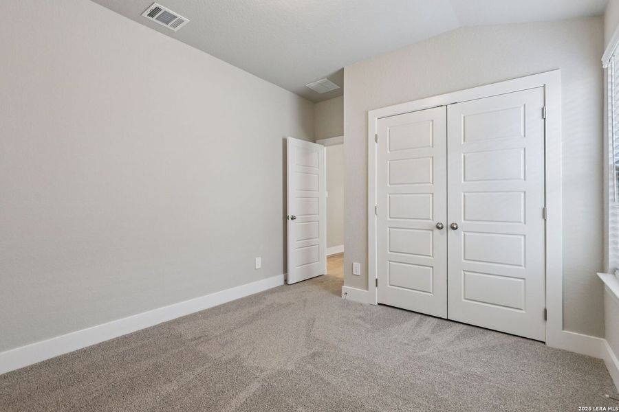 Spacious, unfurnished interior of a new home in Lark Canyon, New Braunfels (Image 21). Spacious, unfurnished interior of a new home in Lark Canyon, New Braunfels (Image 21).