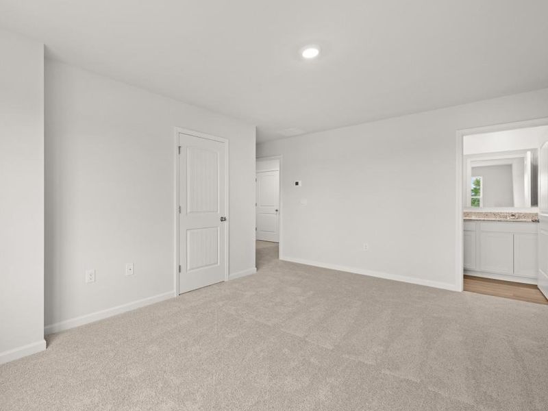 Spacious, unfurnished interior of a new home in Woodbury Park, Atlanta (Image 27). Spacious, unfurnished interior of a new home in Woodbury Park, Atlanta (Image 27).
