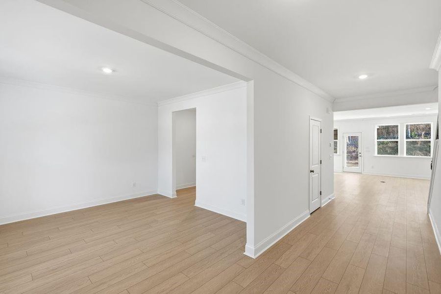 Spacious, unfurnished interior of a new home in Bailey Fence, Dacula (Image 29).