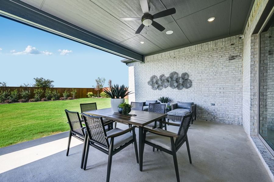 Representative exterior details of a home built from the Topaz by Taylor Morrison in Highland Lakes, McKinney (Image 3).
