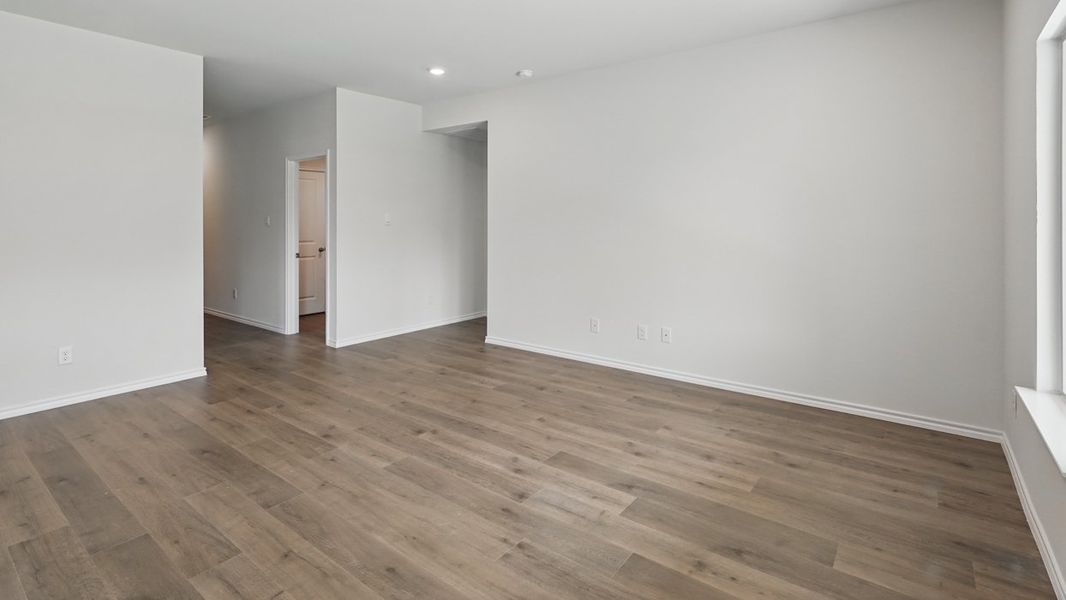 Spacious, unfurnished interior of a new home in Waverly Estates, Josephine (Image 35).