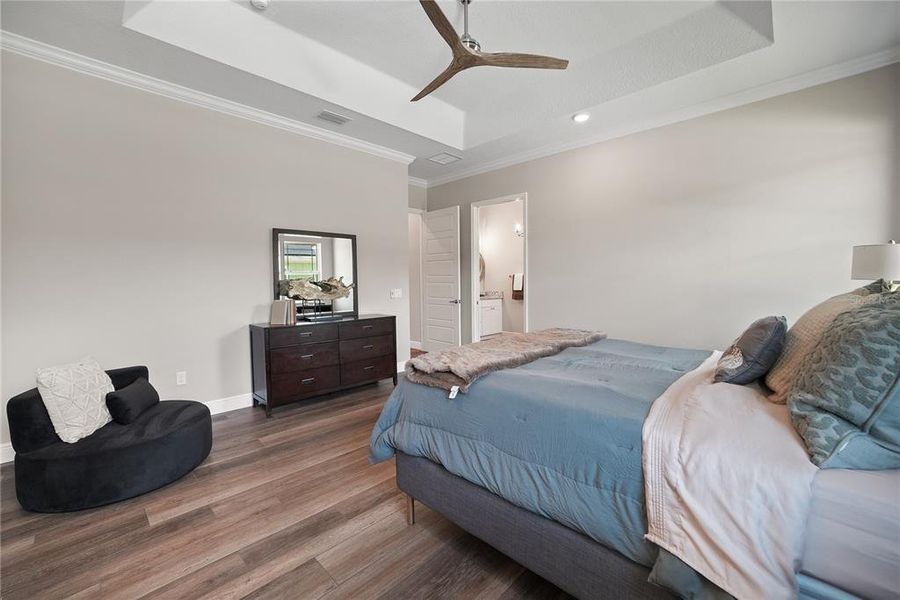 Furnished interior view inside a new home in , Lady Lake (Image 18).