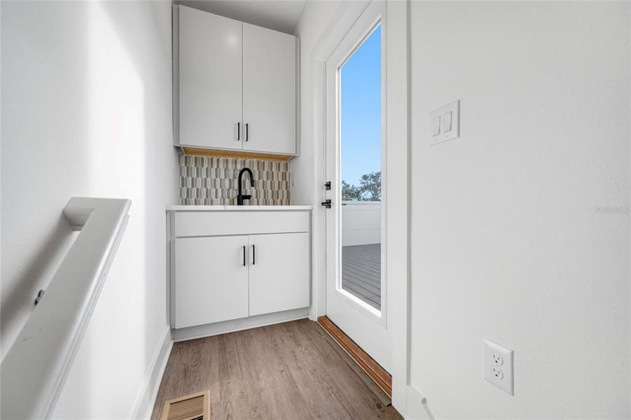 Furnished interior view inside a new home in Alante, St. Petersburg (Image 50). Furnished interior view inside a new home in Alante, St. Petersburg (Image 50).