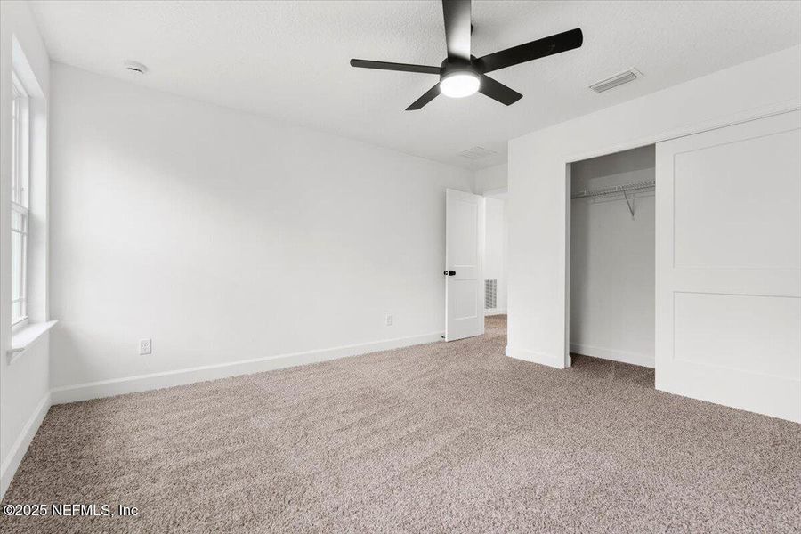 Spacious, unfurnished interior of a new home in , Fleming Island (Image 28).