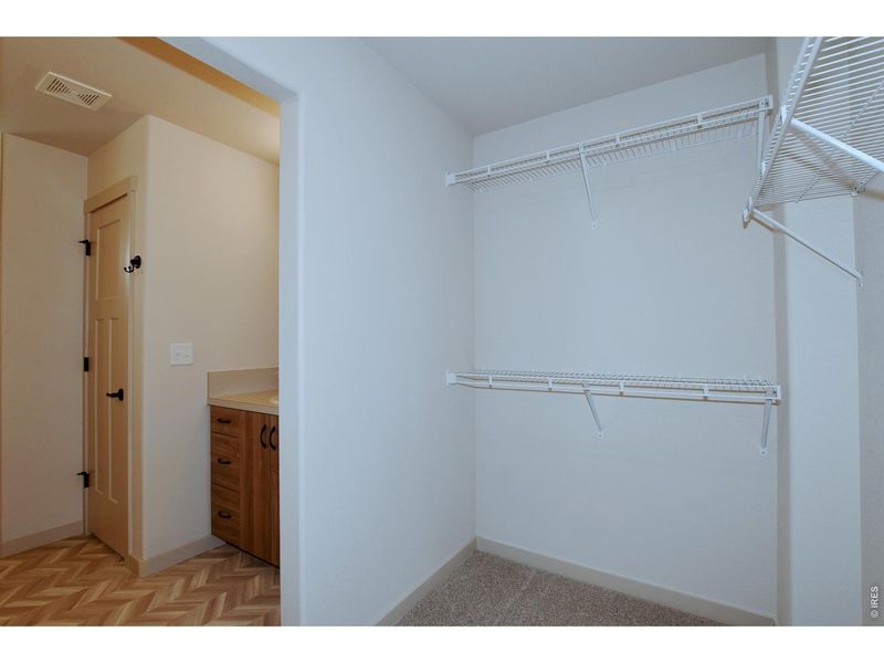 Spacious, unfurnished interior of a new home in , Berthoud (Image 25).