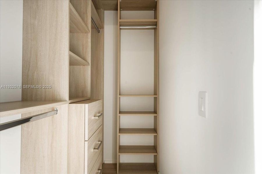 Image 83 of a home in .