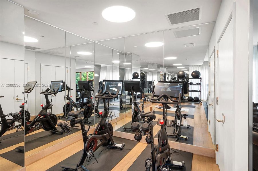 Community amenities in Mr. C Residences, Miami (Image 52). Community amenities in Mr. C Residences, Miami (Image 52).