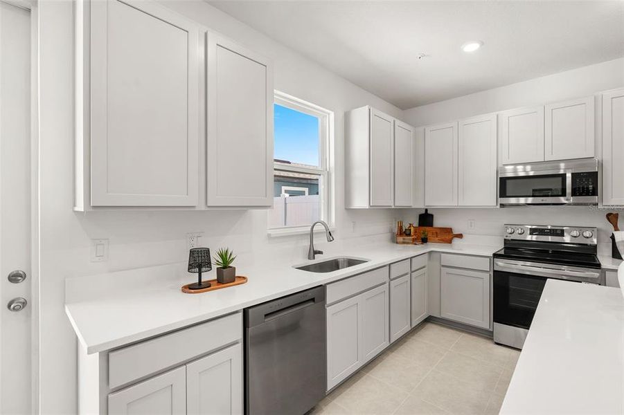 Furnished interior view inside a new home in , Apopka (Image 9).