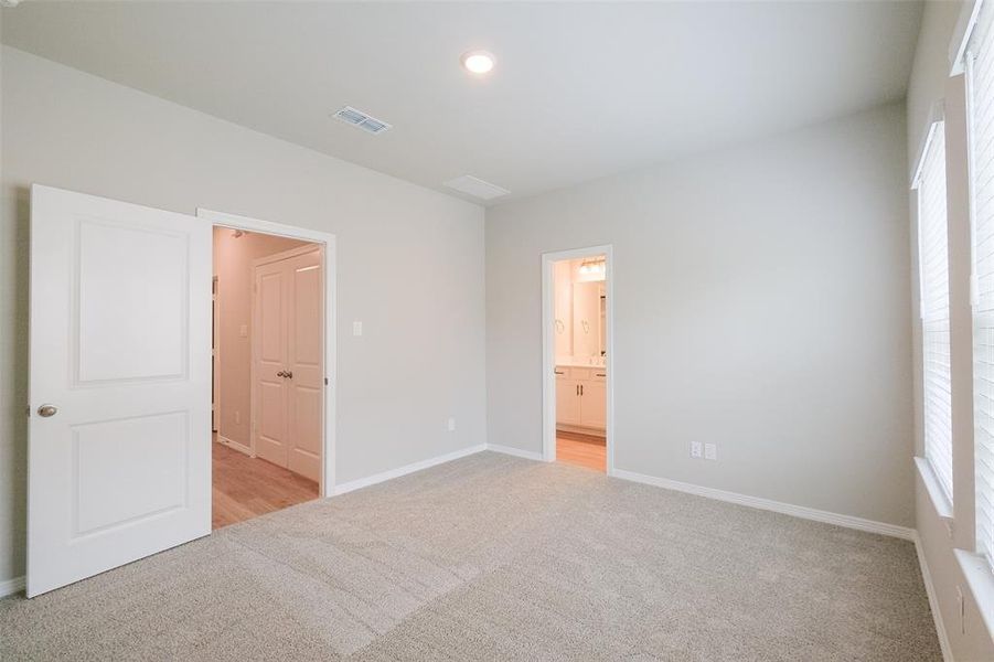 Spacious, unfurnished interior of a new home in , Houston (Image 29). Spacious, unfurnished interior of a new home in , Houston (Image 29).