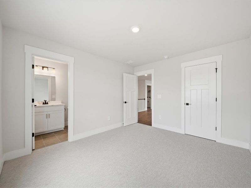 Spacious, unfurnished interior of a new home in Ashby Woods, Boiling Springs (Image 20). Spacious, unfurnished interior of a new home in Ashby Woods, Boiling Springs (Image 20).