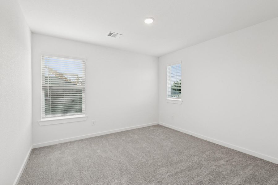 Spacious, unfurnished interior of a new home in Summerview, Fulshear (Image 27). Spacious, unfurnished interior of a new home in Summerview, Fulshear (Image 27).