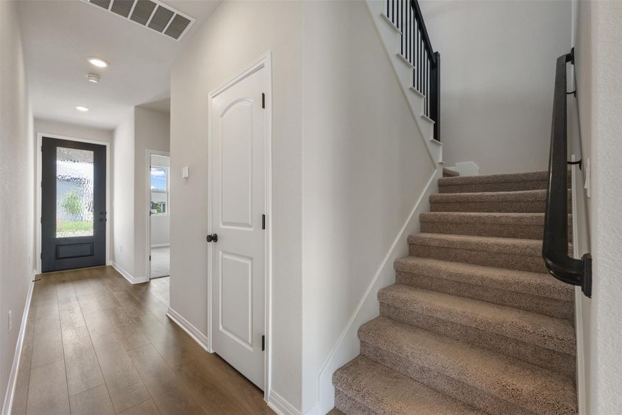 Representative images and renderings are for illustrative purposes. Actual structural options and design finishes of home may vary. Representative images and renderings are for illustrative purposes. Actual structural options and design finishes of home may vary.