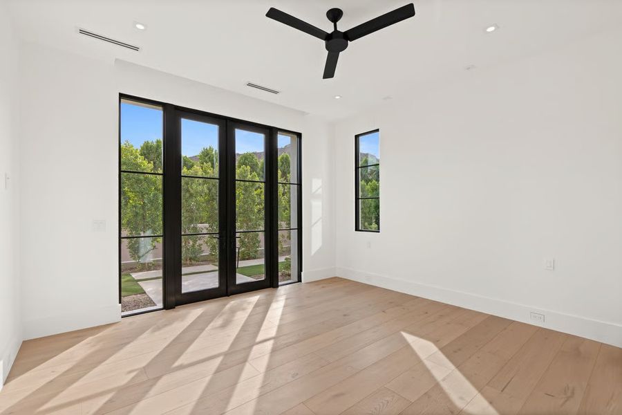 Representative furnished interior of a home built from the Hummingbird by BedBrock Developers in Bird Street Estates, Paradise Valley (Image 81). Representative furnished interior of a home built from the Hummingbird by BedBrock Developers in Bird Street Estates, Paradise Valley (Image 81).